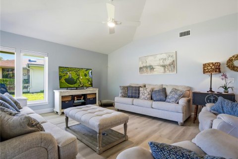 Casa en venta en New Smyrna Beach, Florida, 3 dormitorios, 166.85 m2 № 2227767 - foto 23