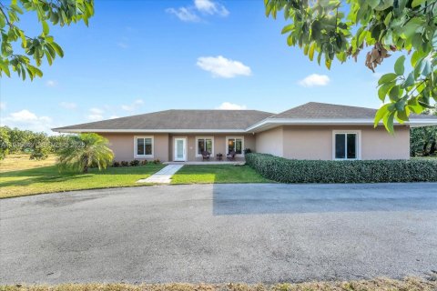 Casa en venta en Homestead, Florida, 4 dormitorios, 221.39 m2 № 2183093 - foto 2