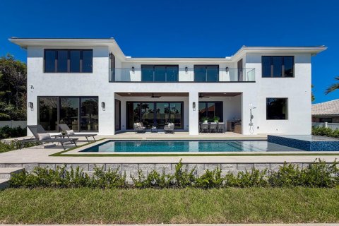 House in Fort Lauderdale, Florida 5 bedrooms, 480.77 sq.m. № 2428318 - photo 17