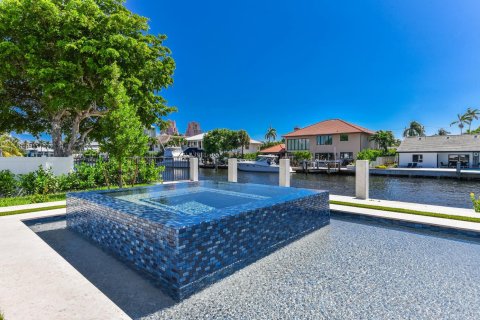 House in Fort Lauderdale, Florida 5 bedrooms, 480.77 sq.m. № 2428318 - photo 25