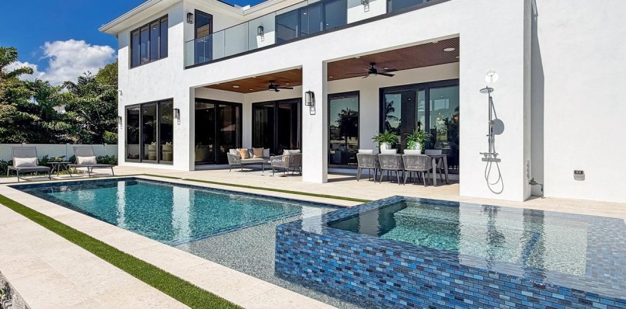 House in Fort Lauderdale, Florida 5 bedrooms, 480.77 sq.m. № 2428318