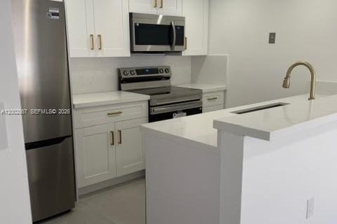 Townhouse in Miami, Florida 2 bedrooms, 92.9 sq.m. № 2066305 - photo 5