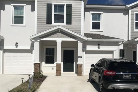 Townhouse in Davenport, Florida 3 bedrooms, 153.2 sq.m. № 2355064