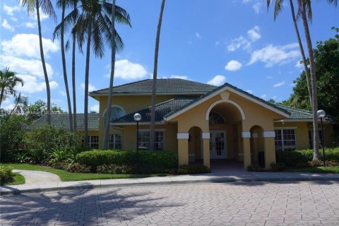 Condo in Pompano Beach, Florida, 1 bedroom  № 1867272 - photo 3