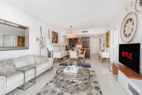 Condo in Miami, Florida, 1 bedroom № 1949292 - photo 6