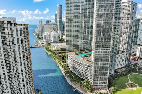 Condo in Miami, Florida, 1 bedroom № 1949292 - photo 21
