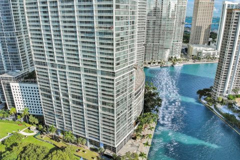 Condo in Miami, Florida, 1 bedroom № 1949292 - photo 22