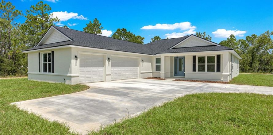 House in Dunnellon, Florida 3 bedrooms, 218.78 sq.m. № 2341699