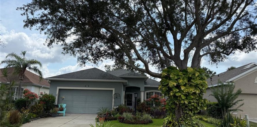 House in Bradenton, Florida 3 bedrooms, 141.49 sq.m. № 1776613