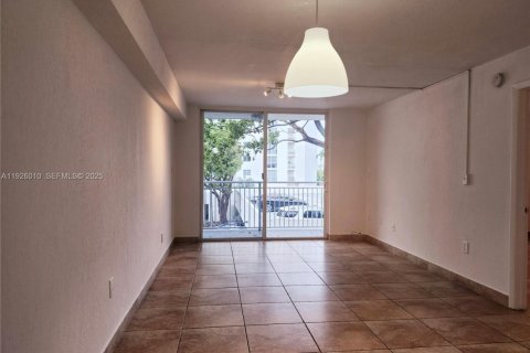 Copropriété à louer à Miami Beach, Floride: 1 chambre, 69.86 m2 № 1984333 - photo 7