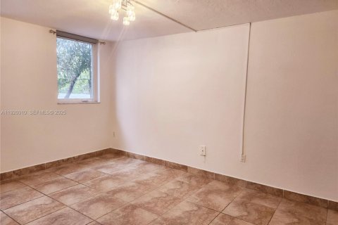 Copropriété à louer à Miami Beach, Floride: 1 chambre, 69.86 m2 № 1984333 - photo 11