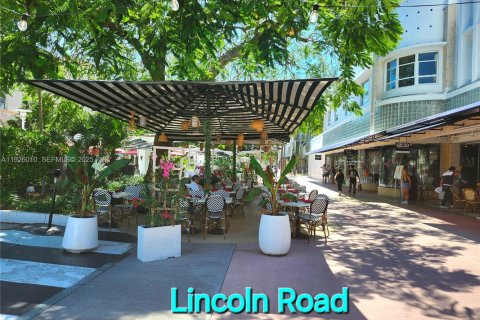 Copropriété à louer à Miami Beach, Floride: 1 chambre, 69.86 m2 № 1984333 - photo 29