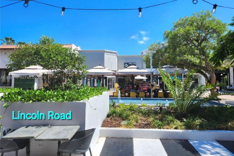 Copropriété à louer à Miami Beach, Floride: 1 chambre, 69.86 m2 № 1984333 - photo 30