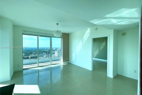 Condominio en alquiler en Miami, Florida, 1 dormitorio, 54.35 m2 № 2028135 - foto 7