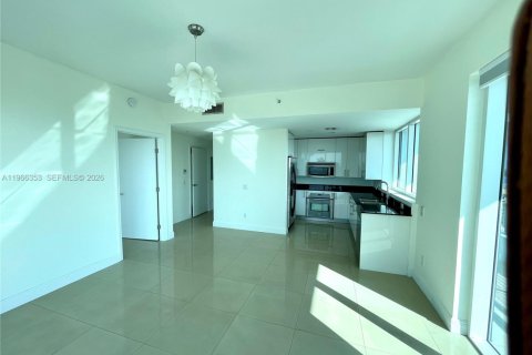 Condominio en alquiler en Miami, Florida, 1 dormitorio, 54.35 m2 № 2028135 - foto 14