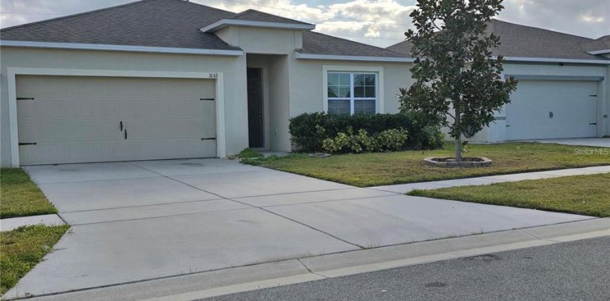 House in Winter Haven, Florida 4 bedrooms, 171.96 sq.m. № 1816275