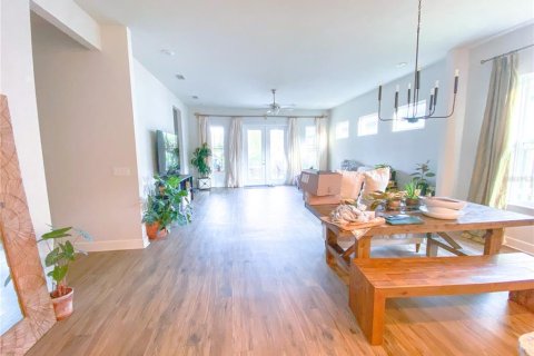 Casa en alquiler en Gainesville, Florida, 3 dormitorios, 182.65 m2 № 1675416 - foto 3