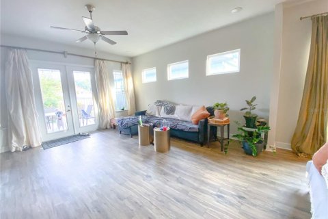Casa en alquiler en Gainesville, Florida, 3 dormitorios, 182.65 m2 № 1675416 - foto 4