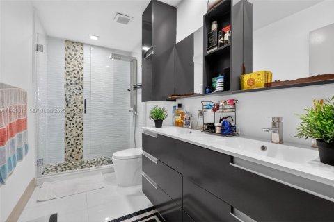 Casa en alquiler en Miami Gardens, Florida, 3 dormitorios, 134.15 m2 № 1993734 - foto 21