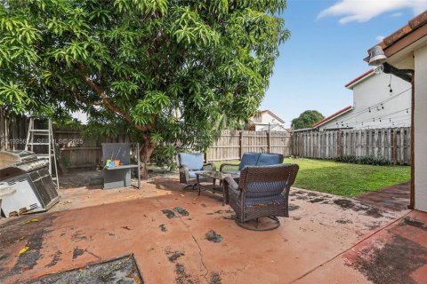 Casa en alquiler en Miami Gardens, Florida, 3 dormitorios, 134.15 m2 № 1993734 - foto 29