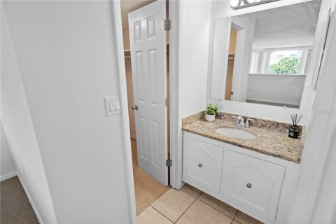 Condo in Altamonte Springs, Florida, 1 bedroom  № 2119064 - photo 12