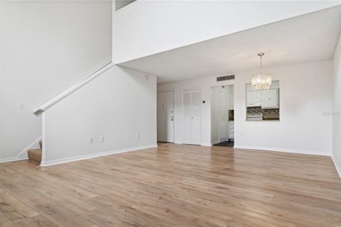 Condo in Altamonte Springs, Florida, 1 bedroom  № 2119064 - photo 8