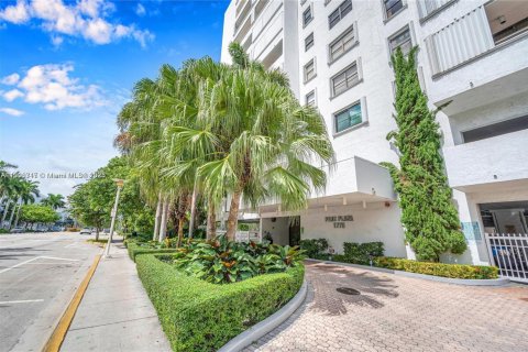 Copropriété à vendre à Miami Beach, Floride: 2 chambres, 82.68 m2 № 2016457 - photo 4