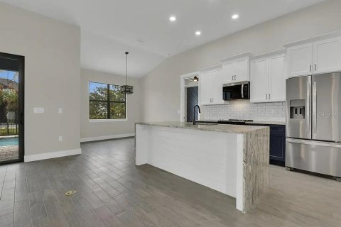 House in Port Charlotte, Florida 4 bedrooms, 187.57 sq.m. № 2285547 - photo 5