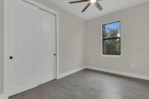 House in Port Charlotte, Florida 4 bedrooms, 187.57 sq.m. № 2285547 - photo 14