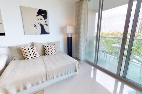 Copropriété à vendre à Sunny Isles Beach, Floride: 2 chambres, 93.37 m2 № 2037306 - photo 9