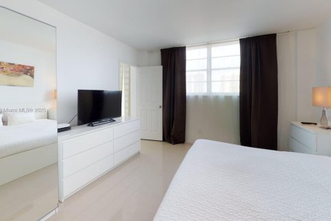 Copropriété à vendre à Sunny Isles Beach, Floride: 2 chambres, 93.37 m2 № 2037306 - photo 26