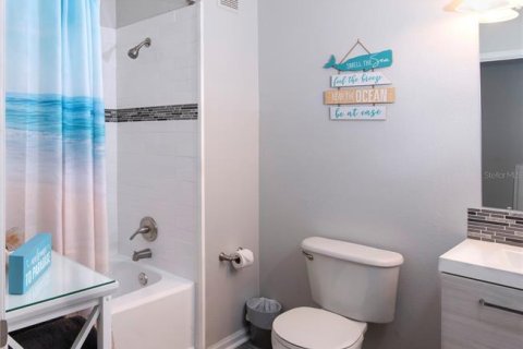 Condominio en venta en Clearwater, Florida, 2 dormitorios, 101.91 m2 № 1625429 - foto 21