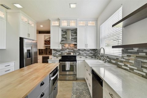 House in Odessa, Florida 4 bedrooms, 218.78 sq.m. № 1810663 - photo 7