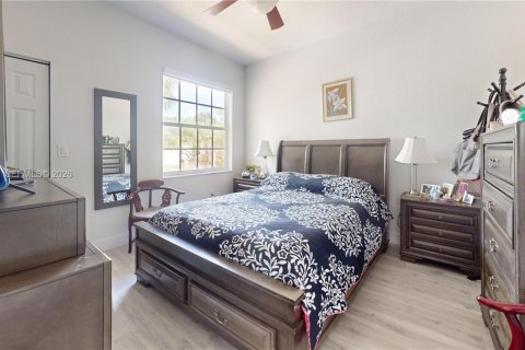 Touwnhouse à vendre à Pembroke Pines, Floride: 3 chambres, 129.88 m2 № 2051750 - photo 22