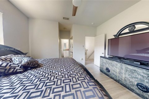 Touwnhouse à vendre à Pembroke Pines, Floride: 3 chambres, 129.88 m2 № 2051750 - photo 16