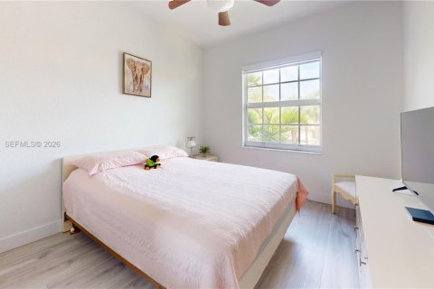 Touwnhouse à vendre à Pembroke Pines, Floride: 3 chambres, 129.88 m2 № 2051750 - photo 25