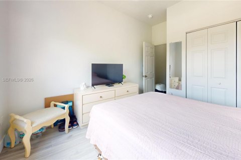 Touwnhouse à vendre à Pembroke Pines, Floride: 3 chambres, 129.88 m2 № 2051750 - photo 24