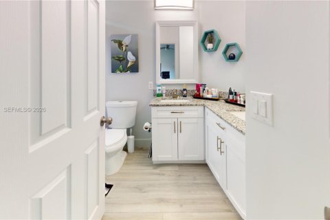 Touwnhouse à vendre à Pembroke Pines, Floride: 3 chambres, 129.88 m2 № 2051750 - photo 20