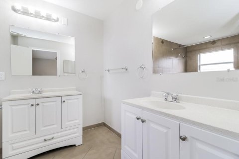 Villa ou maison à louer à Orlando, Floride: 3 chambres, 135.45 m2 № 2425611 - photo 12