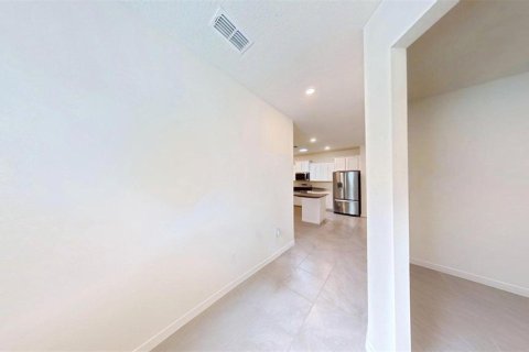 Villa ou maison à vendre à Leesburg, Floride: 2 chambres, 149.39 m2 № 2354518 - photo 3