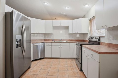 Villa ou maison à vendre à Spring Hill, Floride: 2 chambres, 181.53 m2 № 2429234 - photo 5