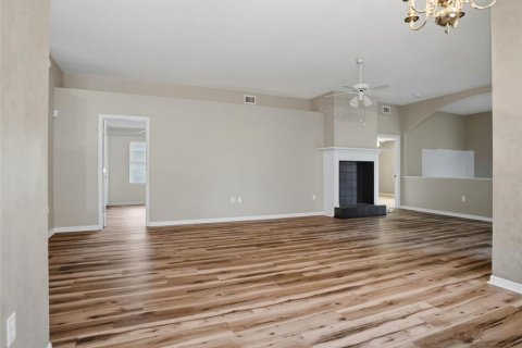 Villa ou maison à vendre à Spring Hill, Floride: 2 chambres, 181.53 m2 № 2429234 - photo 19