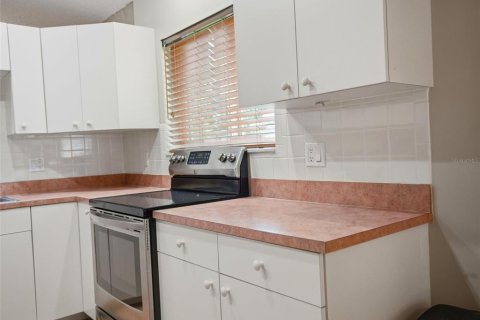 Villa ou maison à vendre à Spring Hill, Floride: 2 chambres, 181.53 m2 № 2429234 - photo 23