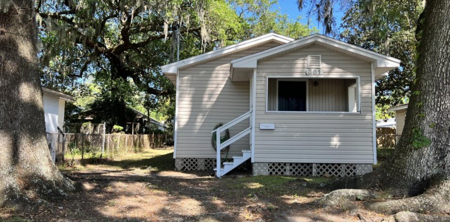 House in Jacksonville, Florida 2 bedrooms, 78.04 sq.m. № 875665