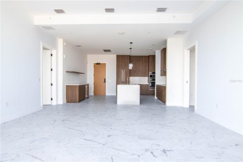 Condo in Saint Petersburg, Florida, 2 bedrooms  № 1792803 - photo 6