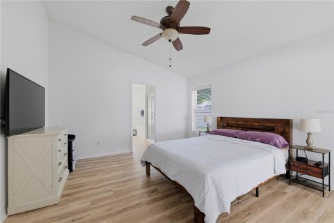 House in Land O' Lakes, Florida 3 bedrooms, 161.19 sq.m. № 2226399 - photo 21