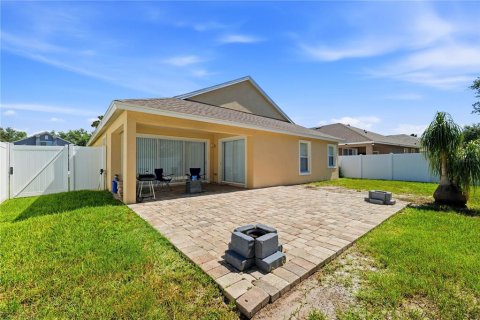 House in Land O' Lakes, Florida 3 bedrooms, 161.19 sq.m. № 2226399 - photo 29