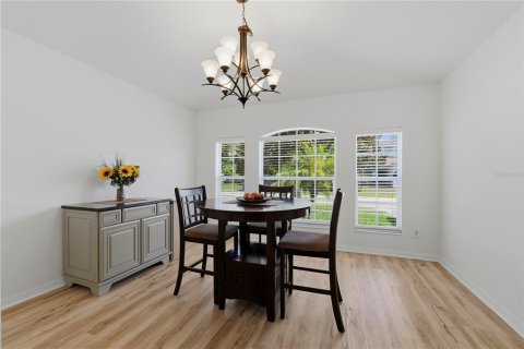 House in Land O' Lakes, Florida 3 bedrooms, 161.19 sq.m. № 2226399 - photo 14