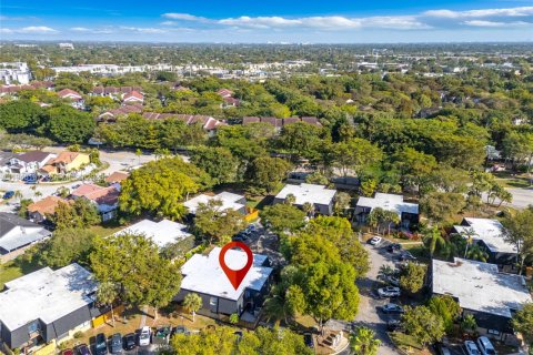 Townhouse in Miami, Florida 3 bedrooms, 135.82 sq.m. № 2002557 - photo 28