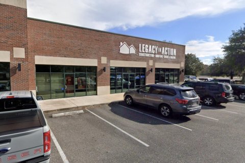 Propiedad comercial en alquiler en Orange Park, Florida, 108.42 m2 № 868099 - foto 1